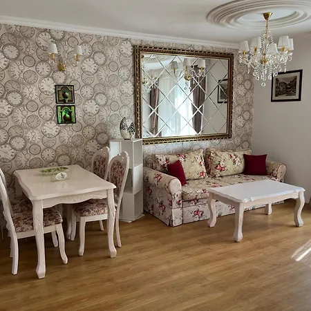 Sweet Homes 5 - For Guests Slantschew brjag