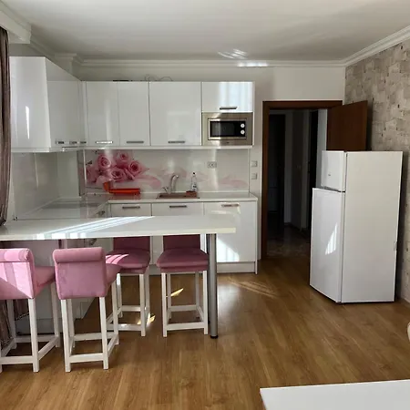 Sweet Homes 5 - For Guests