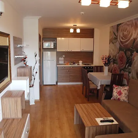 Daire Sweet Homes 5 - For Guests Sunny Beach